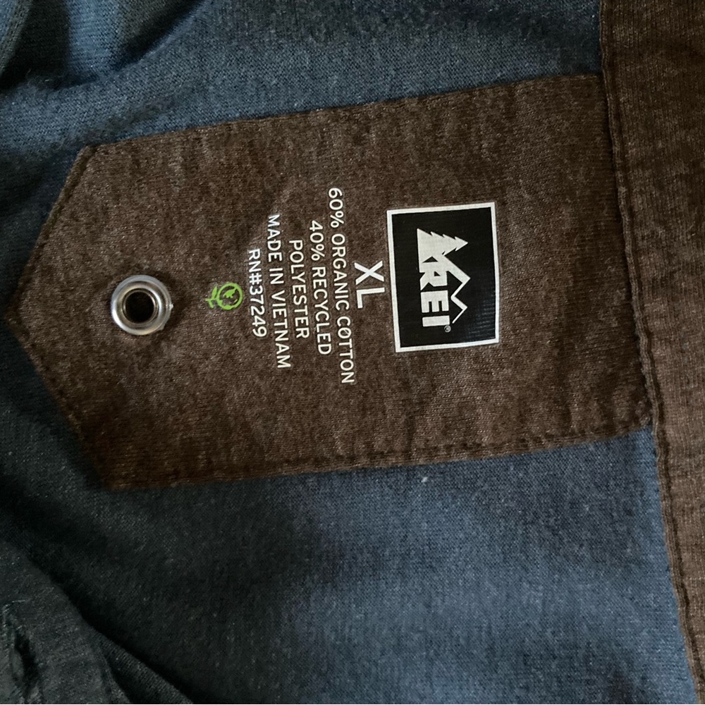 XL REI collared shirt. 60% organic cotton and 40% recycled polyester